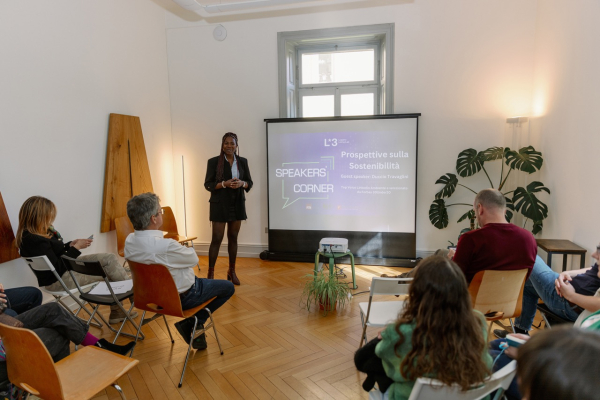 Joy Bordini, Lugano Living Lab coordinator for Speaker's Corner, introducing the first meet-up